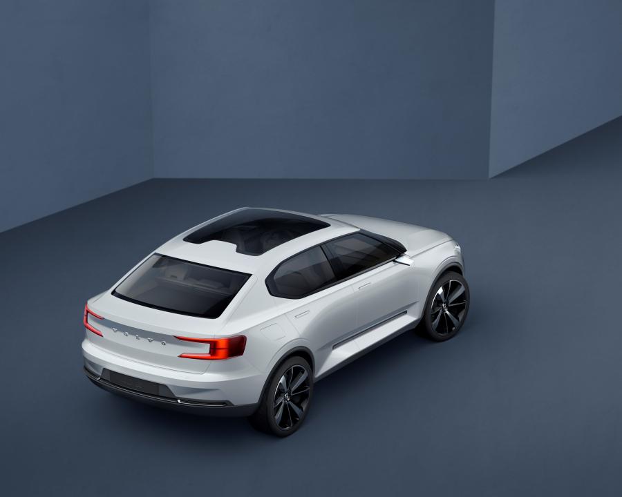  Volvo Concept 40.2 2016 года  (фото 5 из 25)